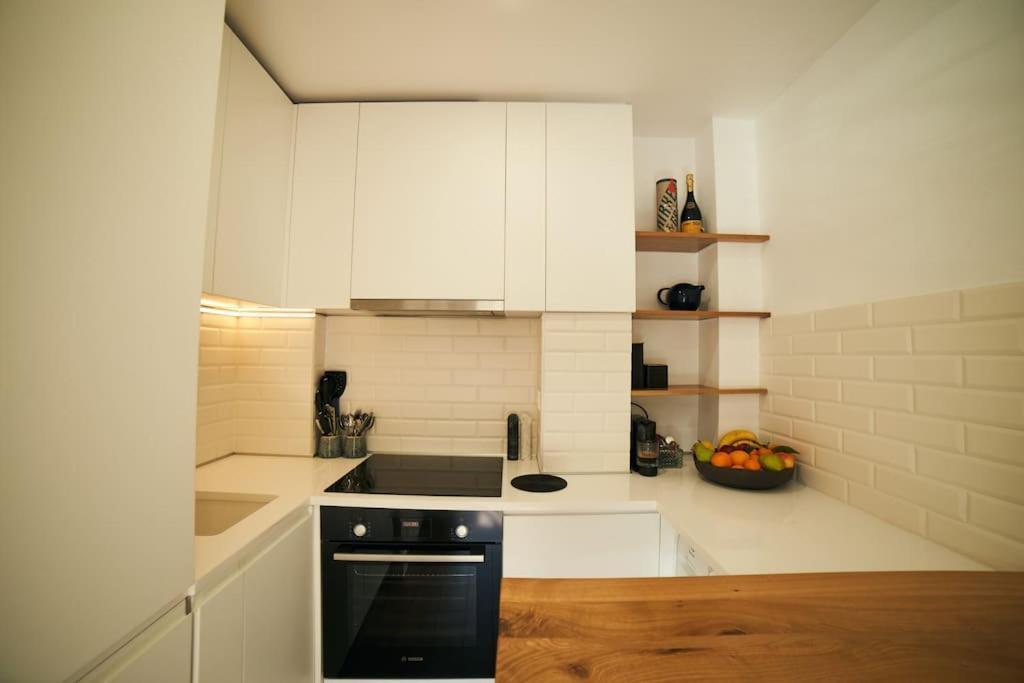 Ultracentral Two Rooms Apartment In Bucharest Exterior photo
